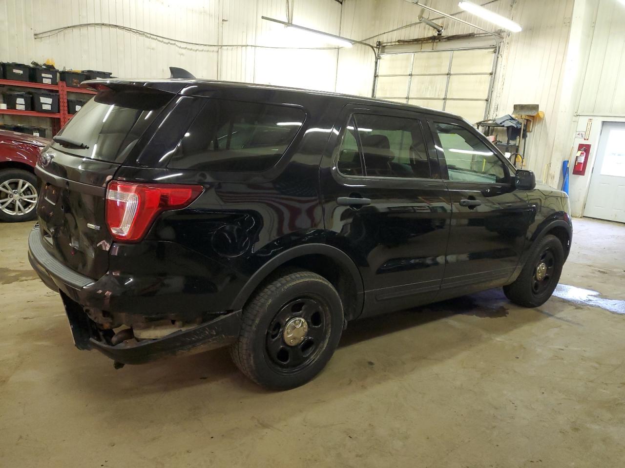 Изображение 3 2018 FORD EXPLORER POLICE INTERCEPTOR 2018 с VIN 1FM5K8AR1JGB12452