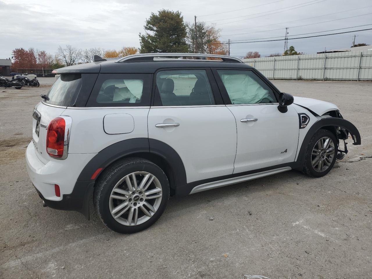 Image 3 of 2018 MINI COOPER S COUNTRYMAN ALL4 2018 with VIN WMZYT5C39J3D83226
