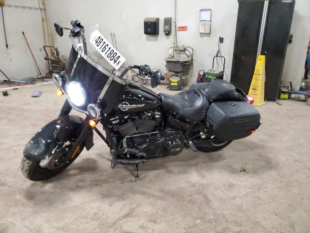 Image 3 of 2019 HARLEY-DAVIDSON FLHCS  2019 with VIN 1HD1YBK16KC013625