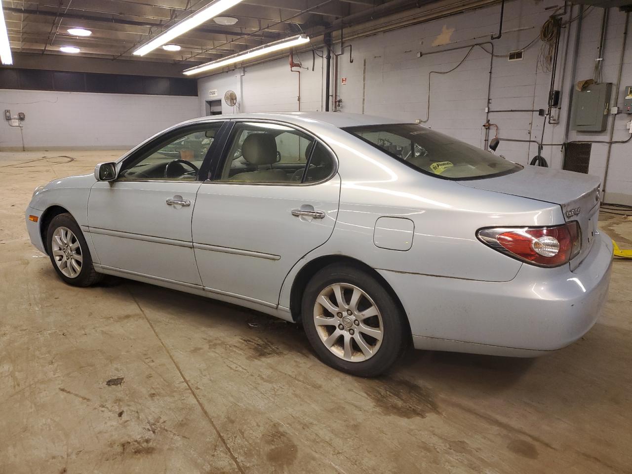 Изображение 2 2003 LEXUS ES 300 2003 с VIN JTHBF30GX36008287