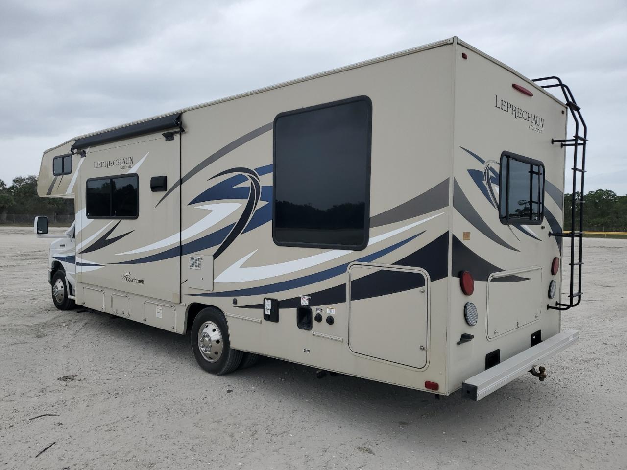 Image 3 of 2015 FORD ECONOLINE E450 SUPER DUTY CUTAWAY VAN 2015 with VIN 1FDXE4FS4FDA05828