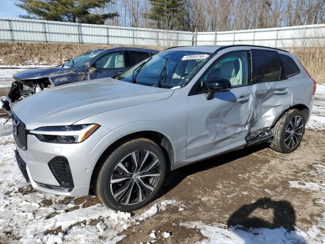 Изображение 1 2023 VOLVO XC60 PLUS 2023 с VIN YV4L12RW6P1197285