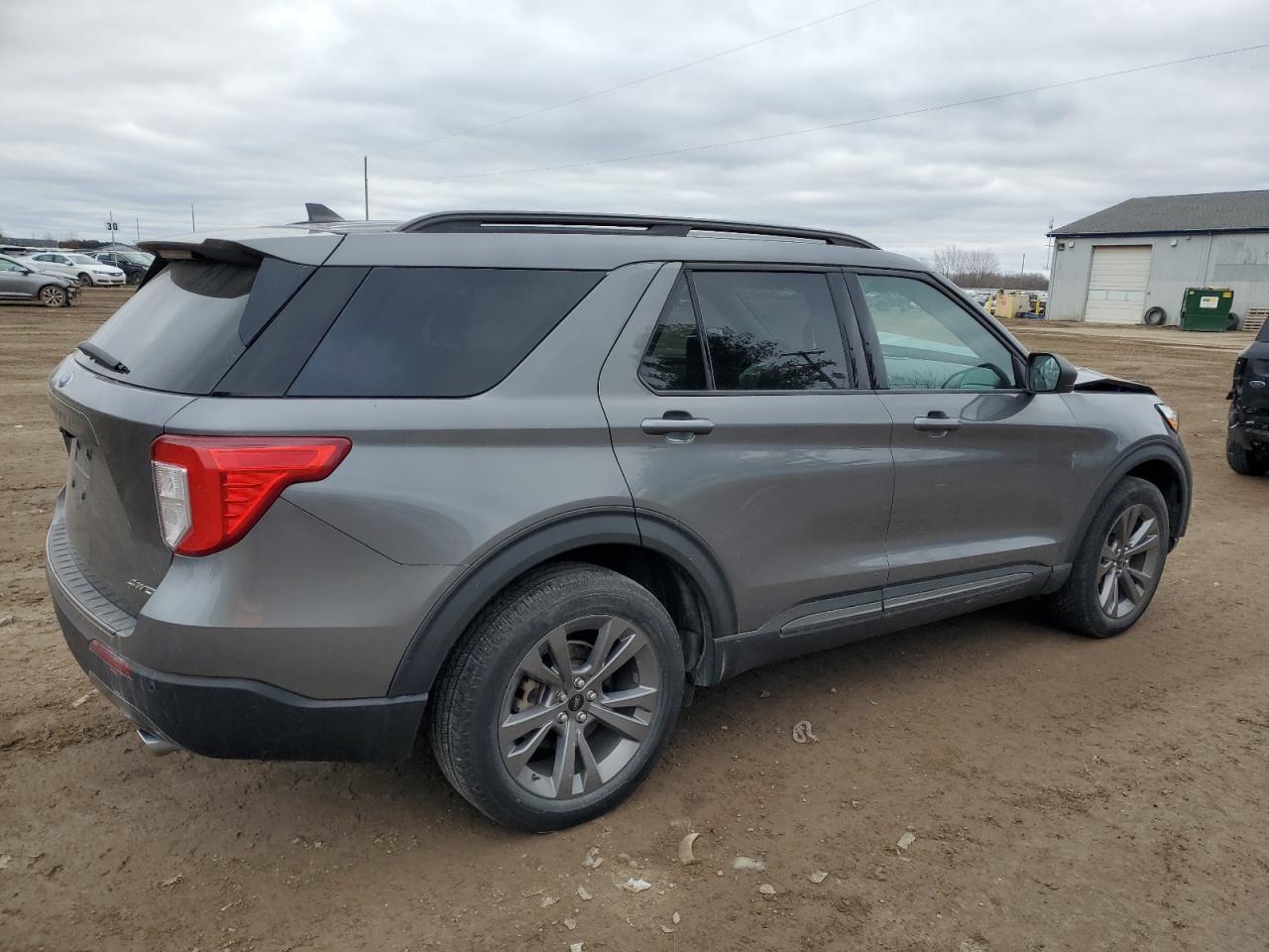 Изображение 3 2021 FORD EXPLORER XLT 2021 с VIN 1FMSK8DH8MGA80447