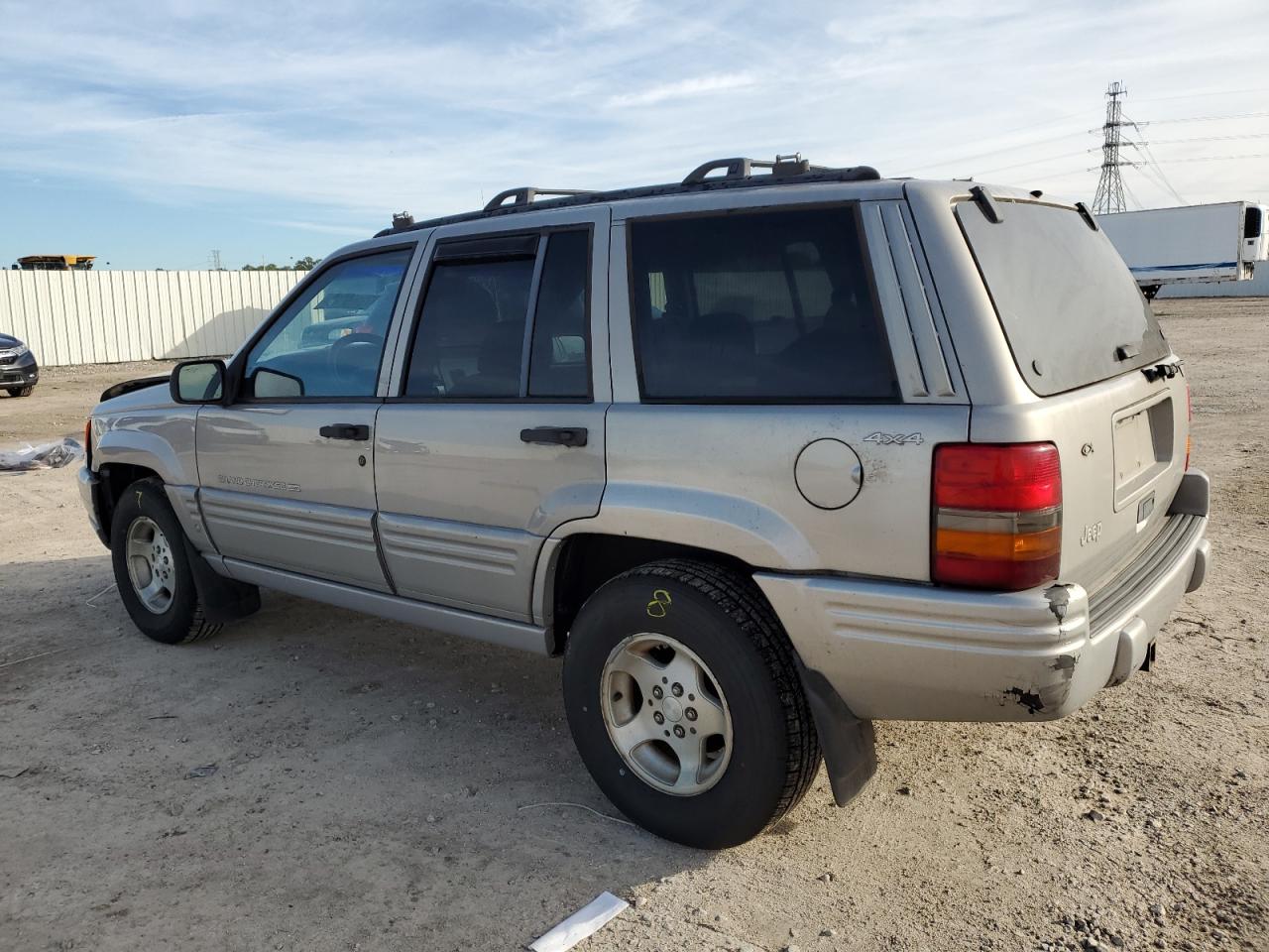 Obraz 2 z 1998 JEEP GRAND CHEROKEE LAREDO 1998 z VIN 1J4GZ48S2WC251928