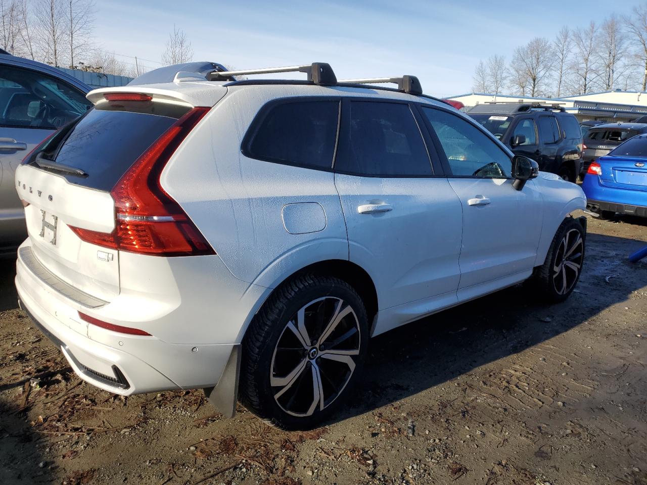 Obraz 3 z 2022 VOLVO XC60 T8 RECHARGE R-DESIGN 2022 z VIN YV4BR0DMXN1960534