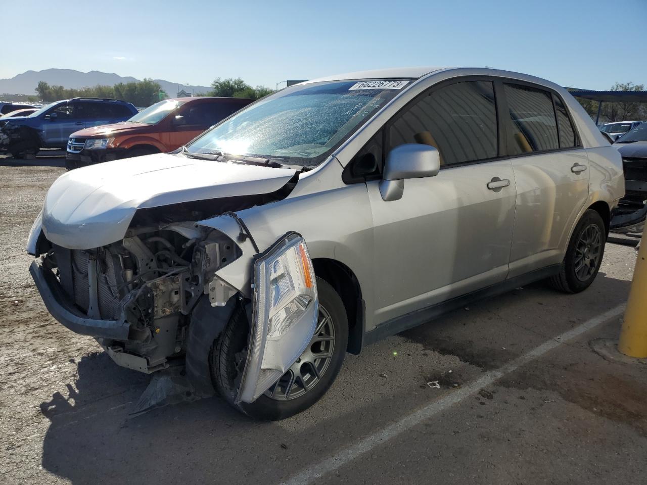 Obraz 2011 NISSAN VERSA S 2011