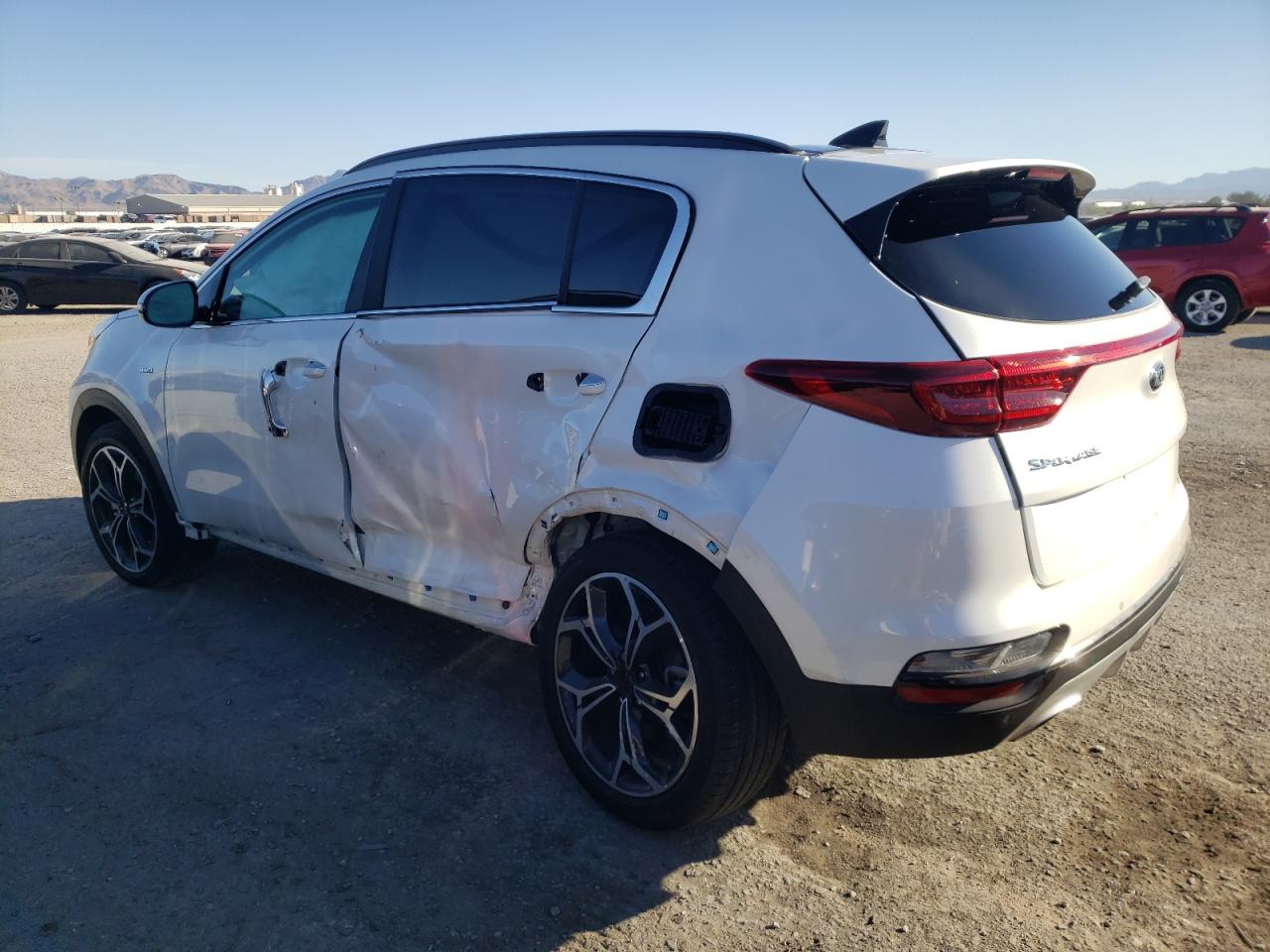 Image 2 of 2022 KIA SPORTAGE SX 2022 with VIN KNDPRCA6XN7027746