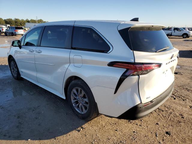 Obraz 2 z 2021 TOYOTA SIENNA XLE 2021 z VIN 5TDYRKEC4MS017457