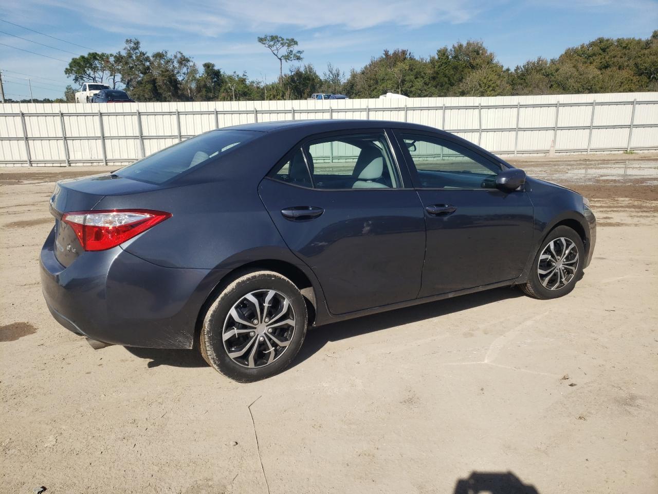 Изображение 3 2015 TOYOTA COROLLA L 2015 с VIN 2T1BURHE0FC285301