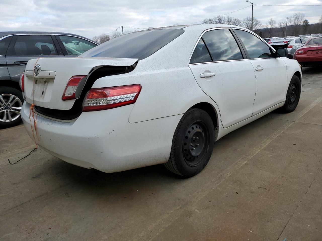 Image 3 of 2010 TOYOTA CAMRY BASE 2010 with VIN 4T1BF3EK5AU577793