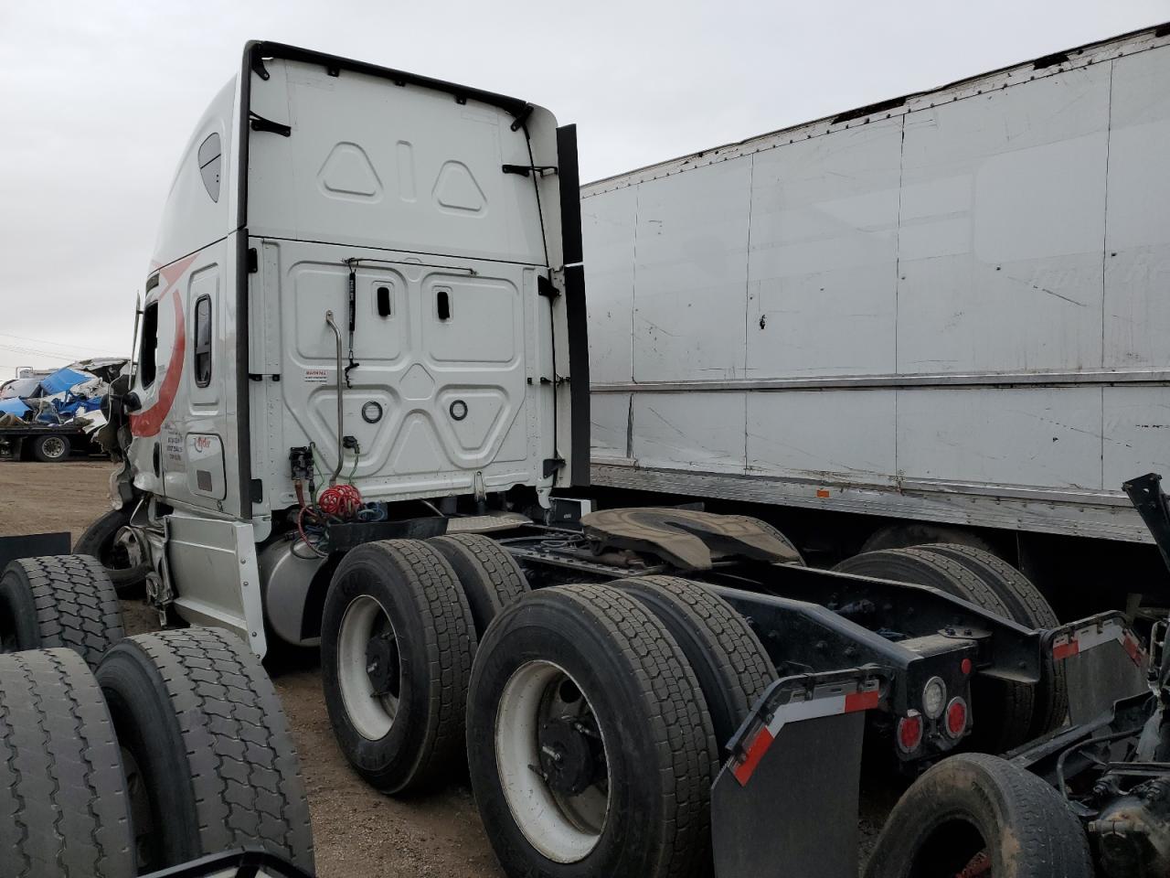 Image 3 of 2022 FREIGHTLINER CASCADIA 126  2022 with VIN 3AKJHHFG4NSNJ0953