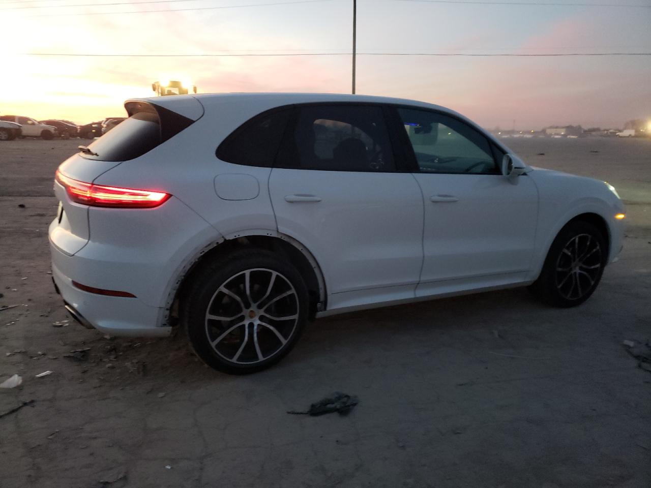 Изображение 3 2019 PORSCHE CAYENNE  2019 с VIN WP1AA2AY5KDA08378