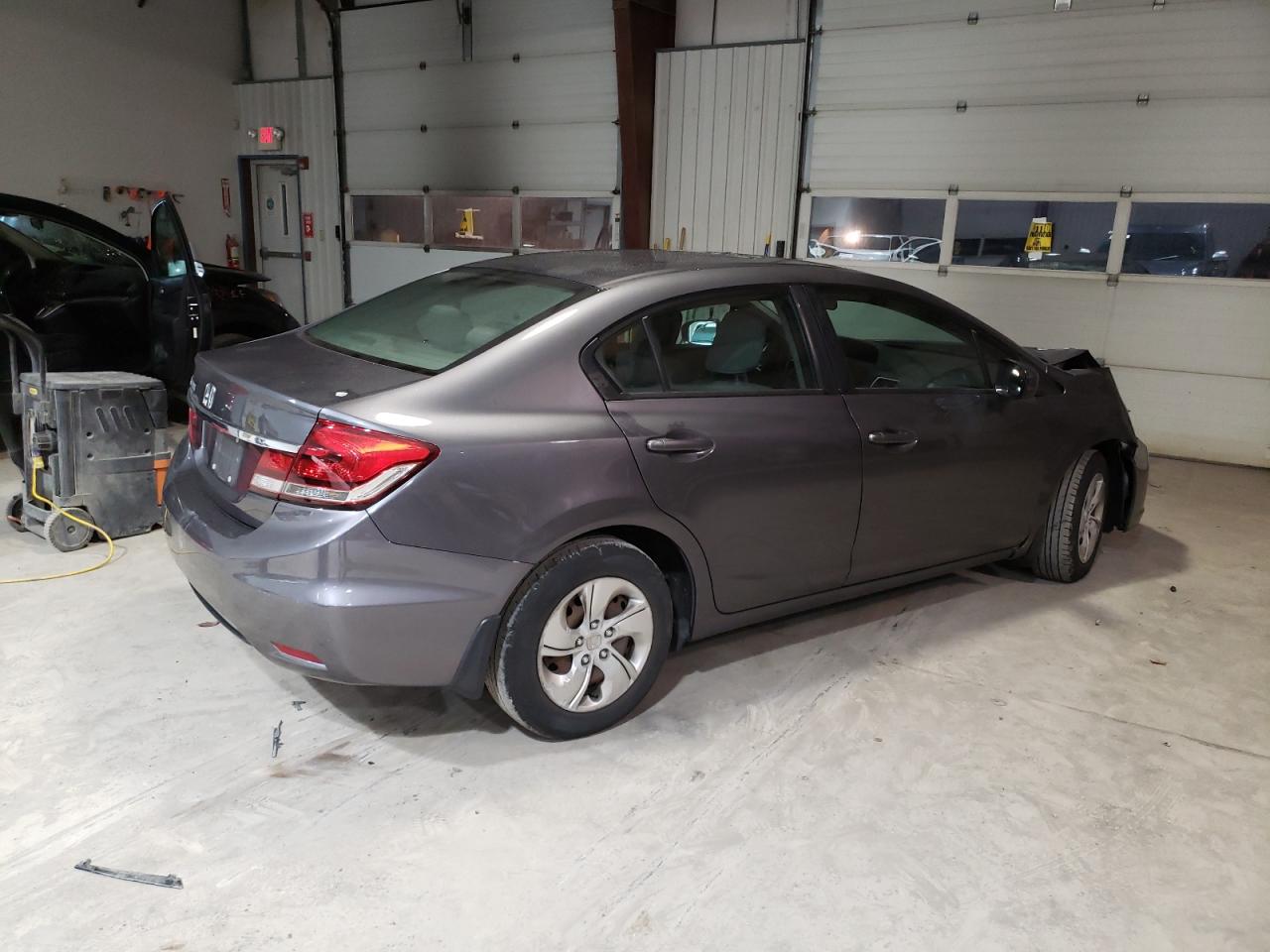 Obraz 3 z 2015 HONDA CIVIC LX 2015 z VIN 19XFB2F57FE081064