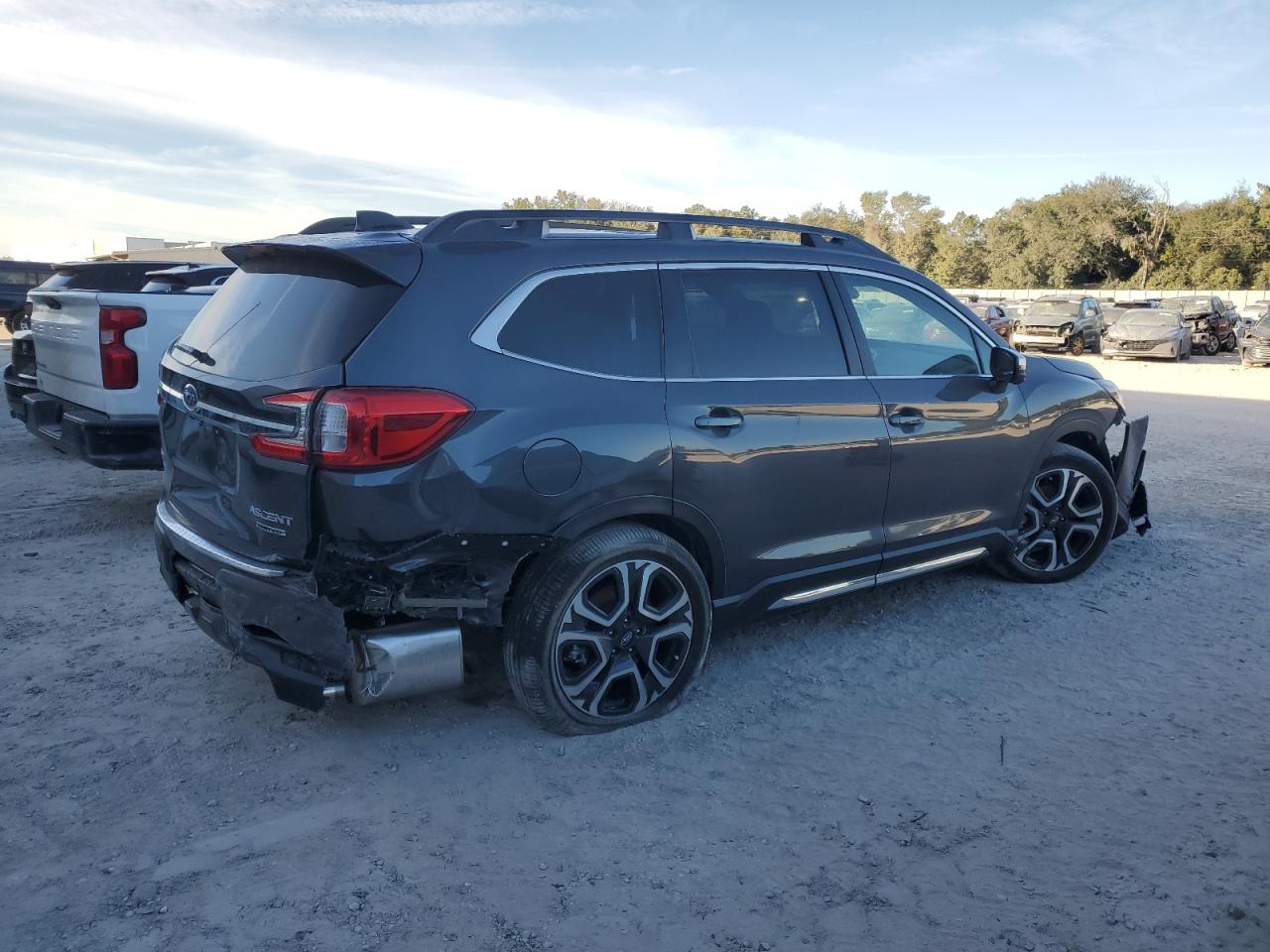 Image 3 of 2023 SUBARU ASCENT LIMITED 2023 with VIN 4S4WMAUD9P3452261