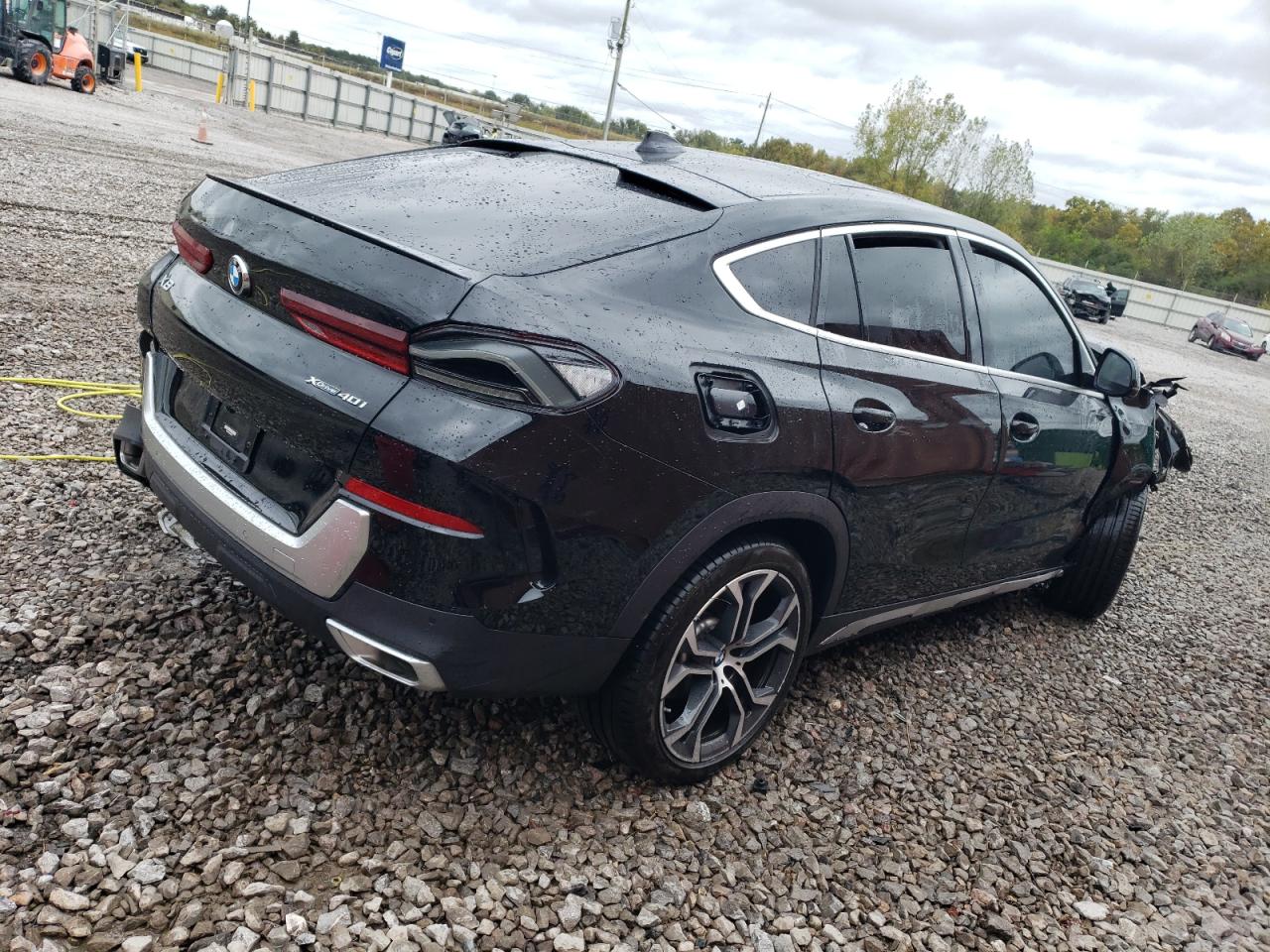 Изображение 3 2023 BMW X6 XDRIVE40I 2023 с VIN 5UXCY6C00P9N83260