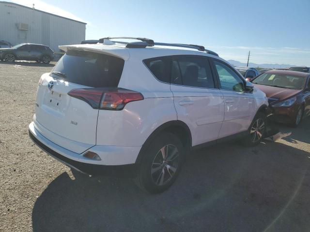 Obraz 3 z 2017 TOYOTA RAV4 XLE 2017 z VIN 2T3WFREV1HW323370