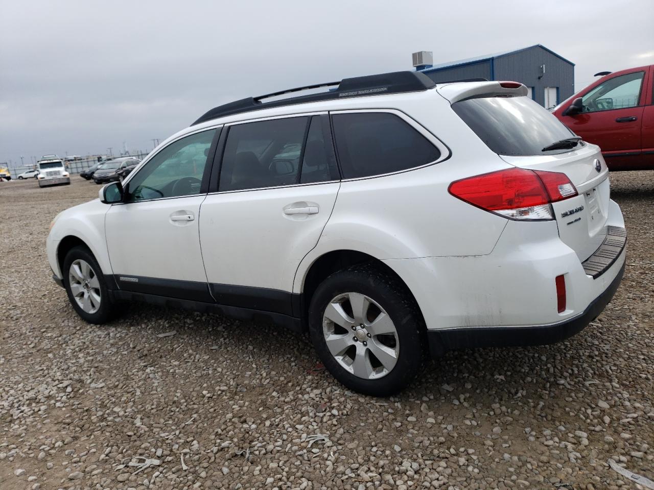 Image 2 of 2011 SUBARU OUTBACK 2.5I PREMIUM 2011 with VIN 4S4BRBCC0B3399103