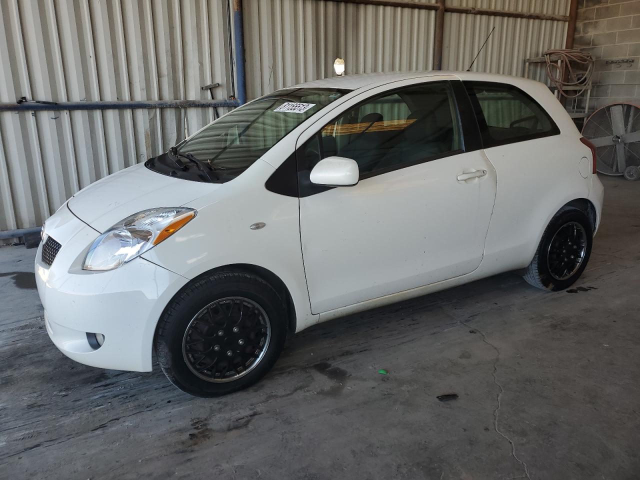 Image 1 of 2008 TOYOTA YARIS  2008 with VIN JTDJT923585196913