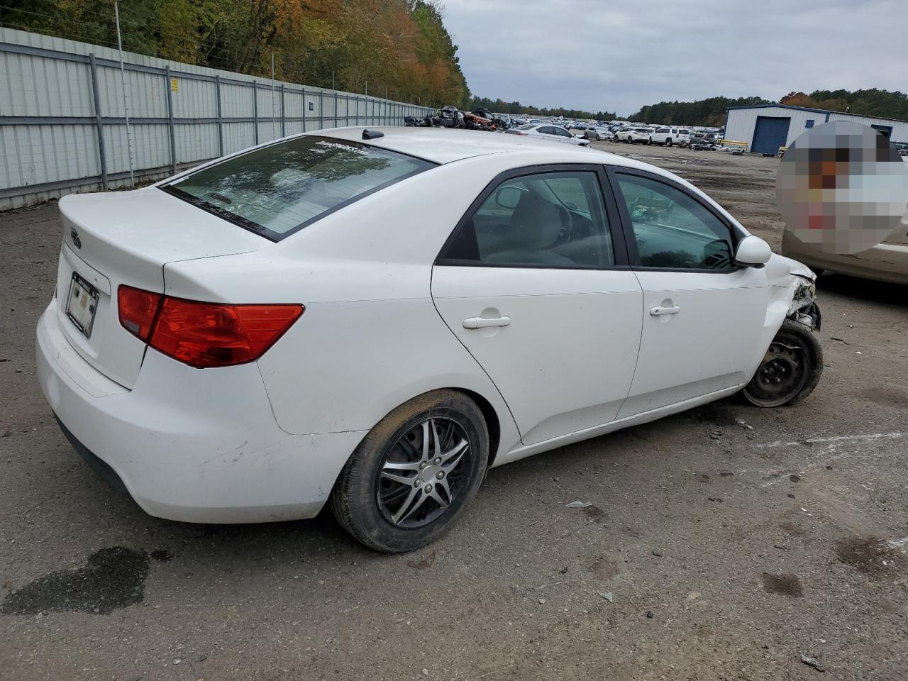 Image 3 of 2012 KIA FORTE LX 2012 with VIN KNAFT4A21C5487819