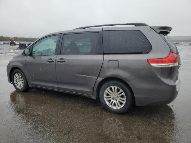 Image 2 of 2013 TOYOTA SIENNA XLE 2013 with VIN 5TDYK3DC9DS391543