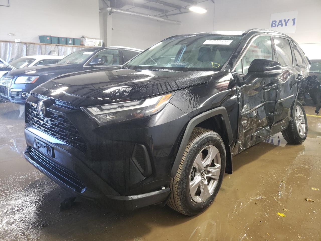 Obraz 1 z 2022 TOYOTA RAV4 XLE 2022 z VIN 2T3P1RFV3NC289611