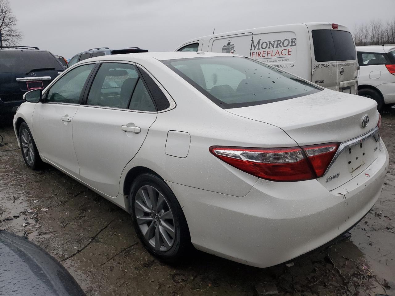 Изображение 2 2015 TOYOTA CAMRY LE 2015 с VIN 4T1BF1FK6FU950270