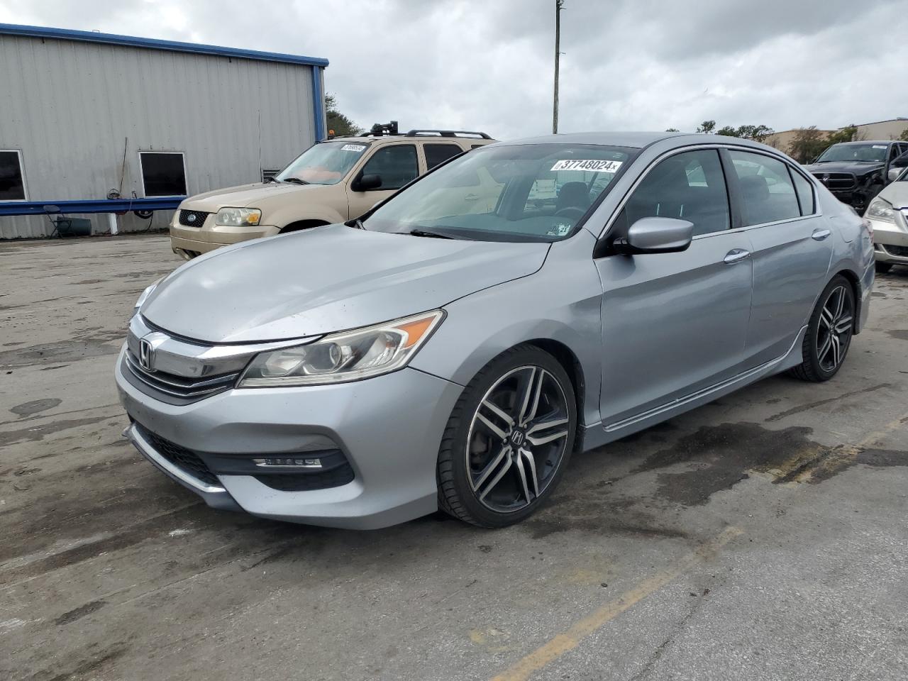 Obraz 1 z 2016 HONDA ACCORD SPORT 2016 z VIN 1HGCR2F53GA232910