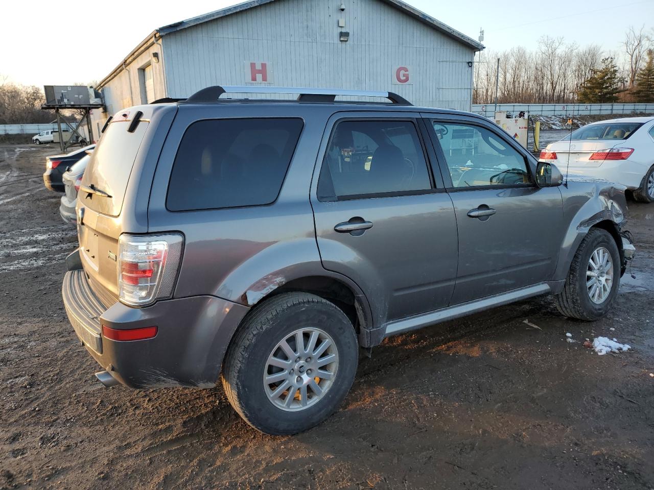 Image 3 of 2010 MERCURY MARINER PREMIER 2010 with VIN 4M2CN8HG9AKJ12343