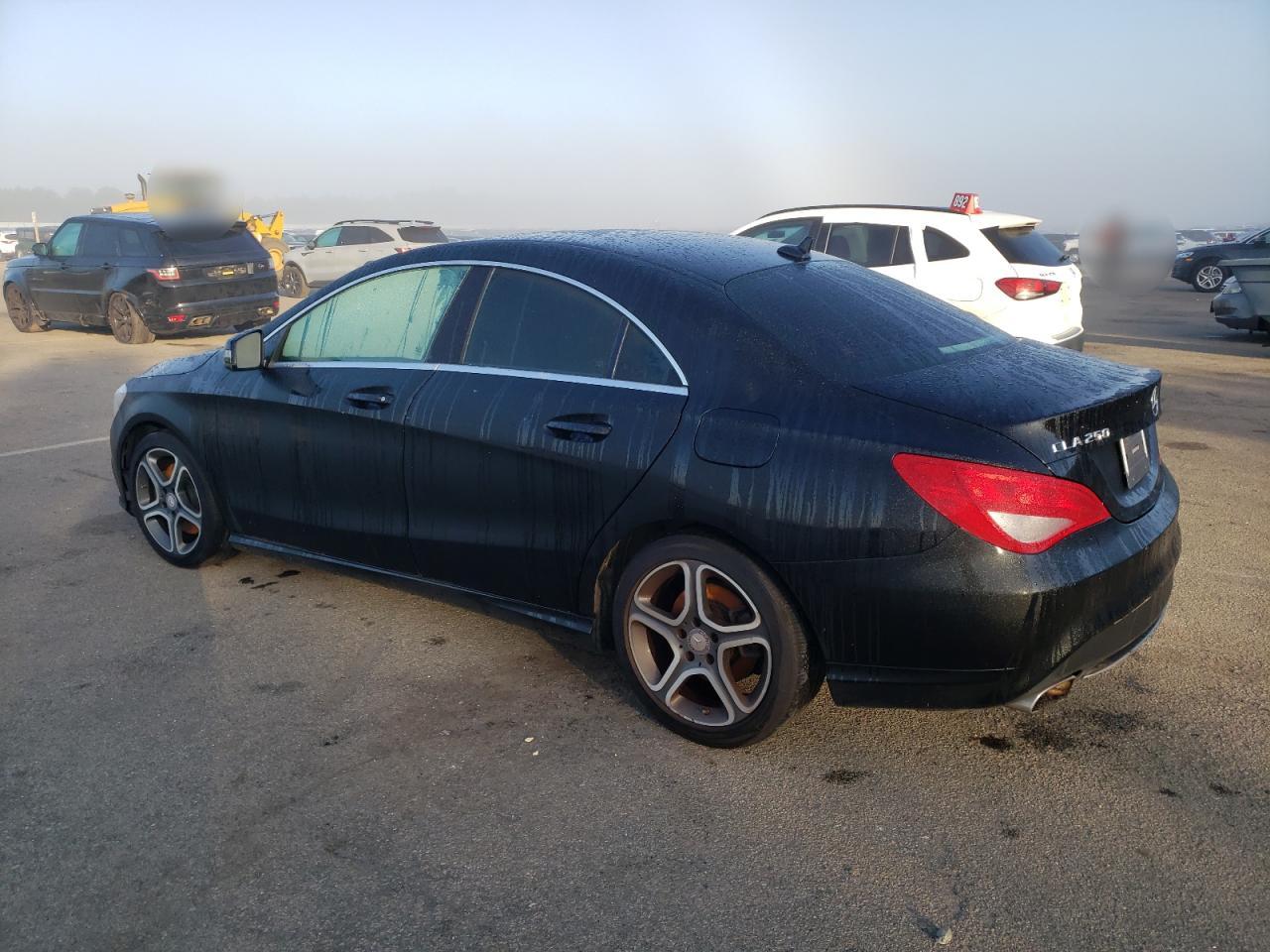 Image 2 of 2014 MERCEDES-BENZ CLA 250 2014 with VIN WDDSJ4EB5EN043157