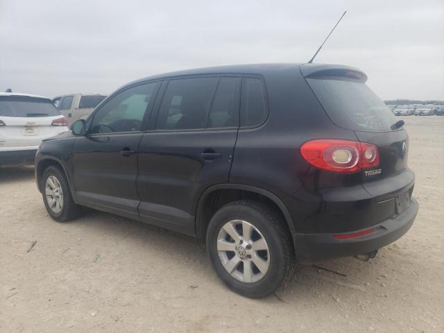 Obraz 2 z 2010 VOLKSWAGEN TIGUAN S 2010 z VIN WVGAV7AX0AW524804