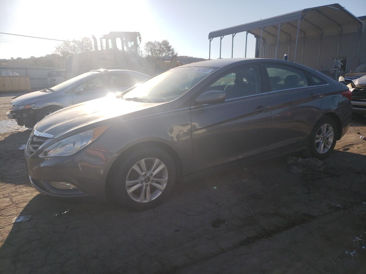 2013 HYUNDAI SONATA GLS 2013 image