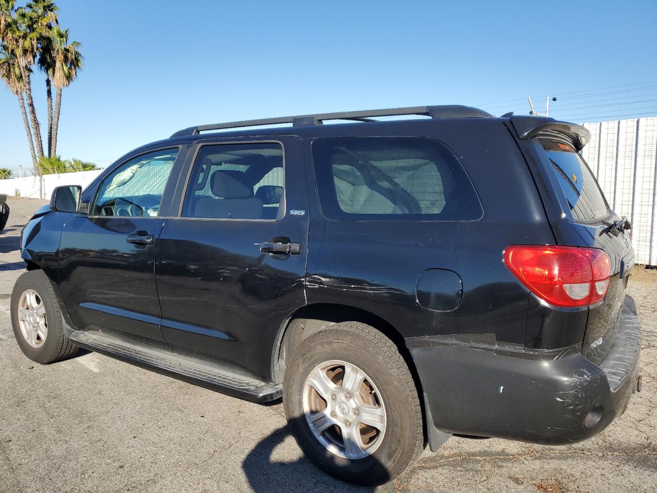 Изображение 2 Toyota Sequoia Sr5 2010 с VIN 5TDZM5G19AS001055