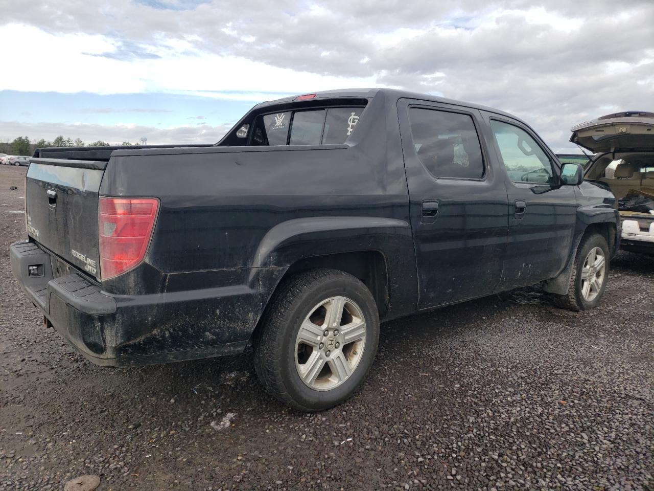 Image 3 of 2011 HONDA RIDGELINE RTL 2011 with VIN 5FPYK1F59BB001388