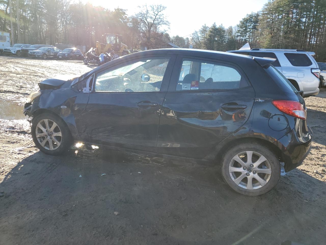 Obraz 2 z 2014 MAZDA MAZDA2 TOURING 2014 z VIN JM1DE1LZXE0179819