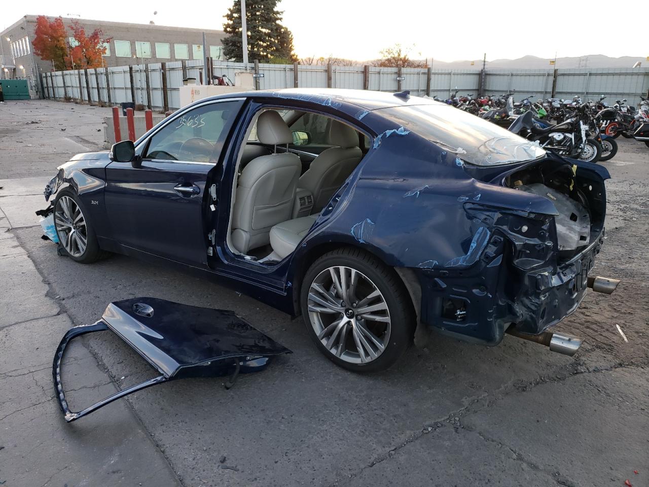 Image 2 of Infiniti Q50 Luxe 2018 with VIN JN1EV7ARXJM439801