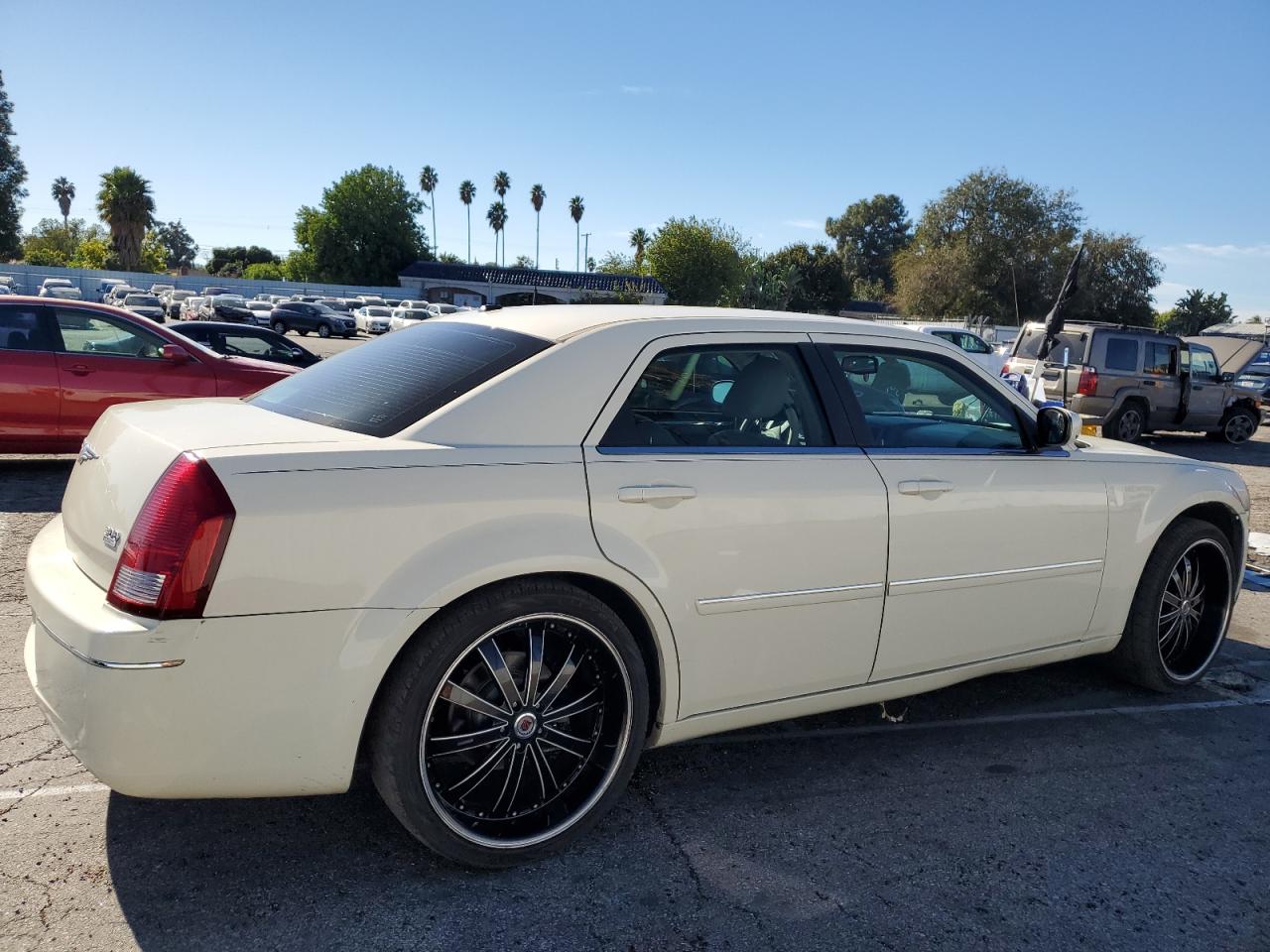 Image 3 of 2006 CHRYSLER 300 TOURING 2006 with VIN 2C3KA53G36H538048