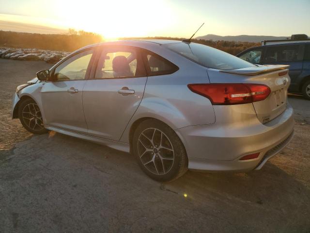 Image 2 of 2015 FORD FOCUS SE 2015 with VIN 1FADP3F25FL322458