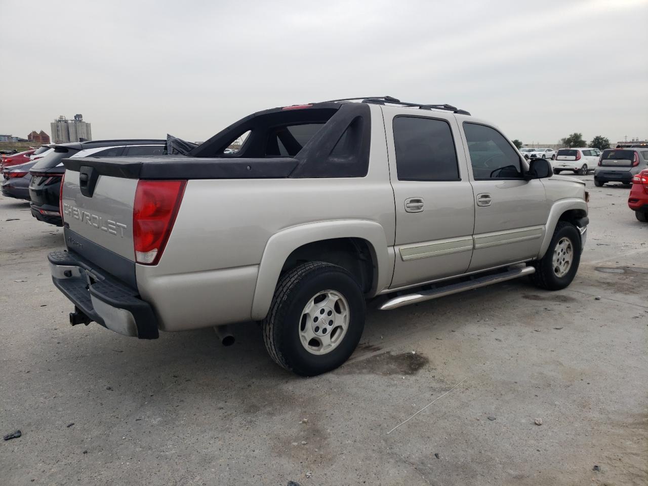 Изображение 3 2005 CHEVROLET AVALANCHE C1500 2005 с VIN 3GNEC12Z15G287129