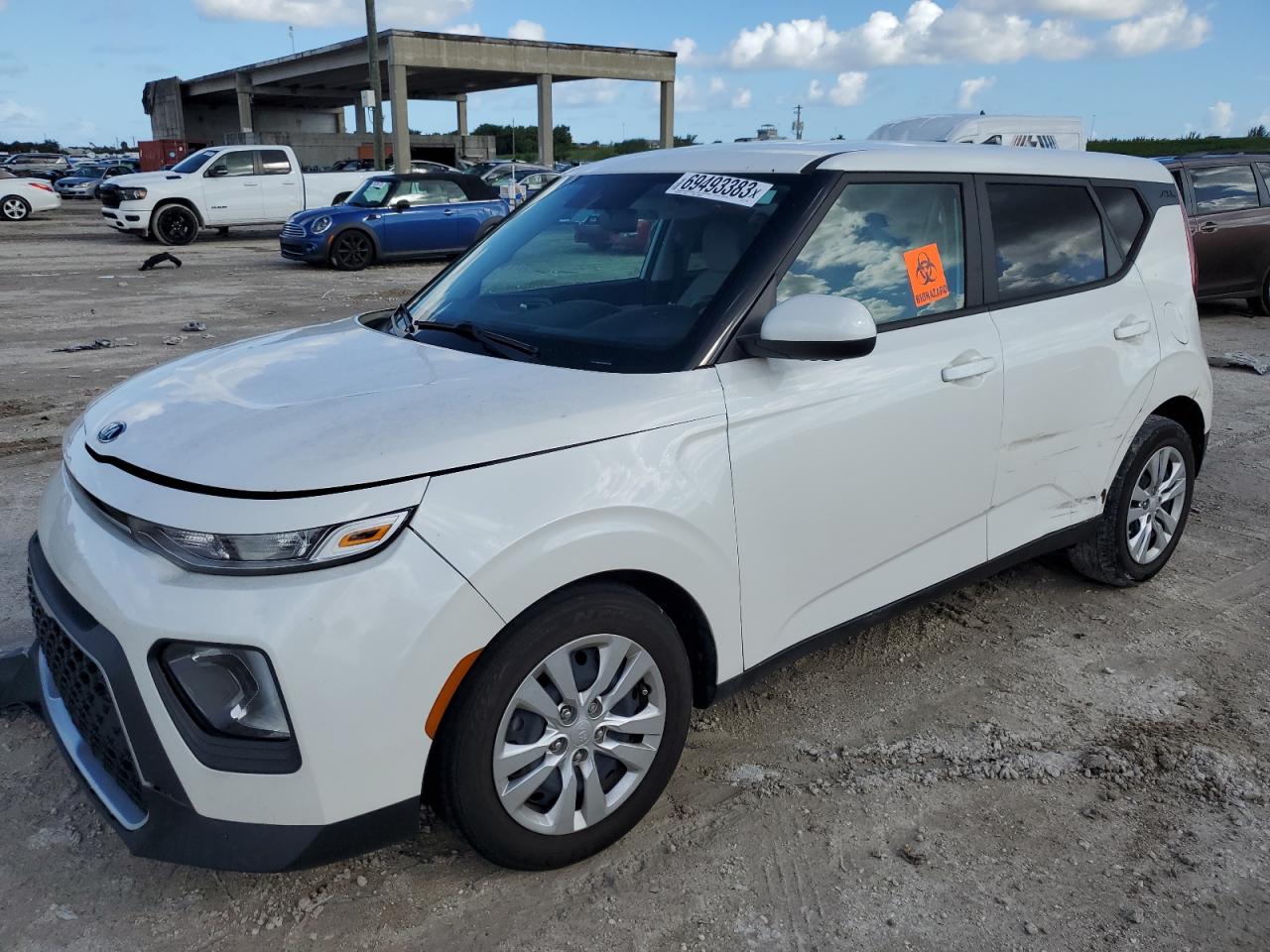 Image 1 of 2021 KIA SOUL LX 2021 with VIN KNDJ23AU3M7777190