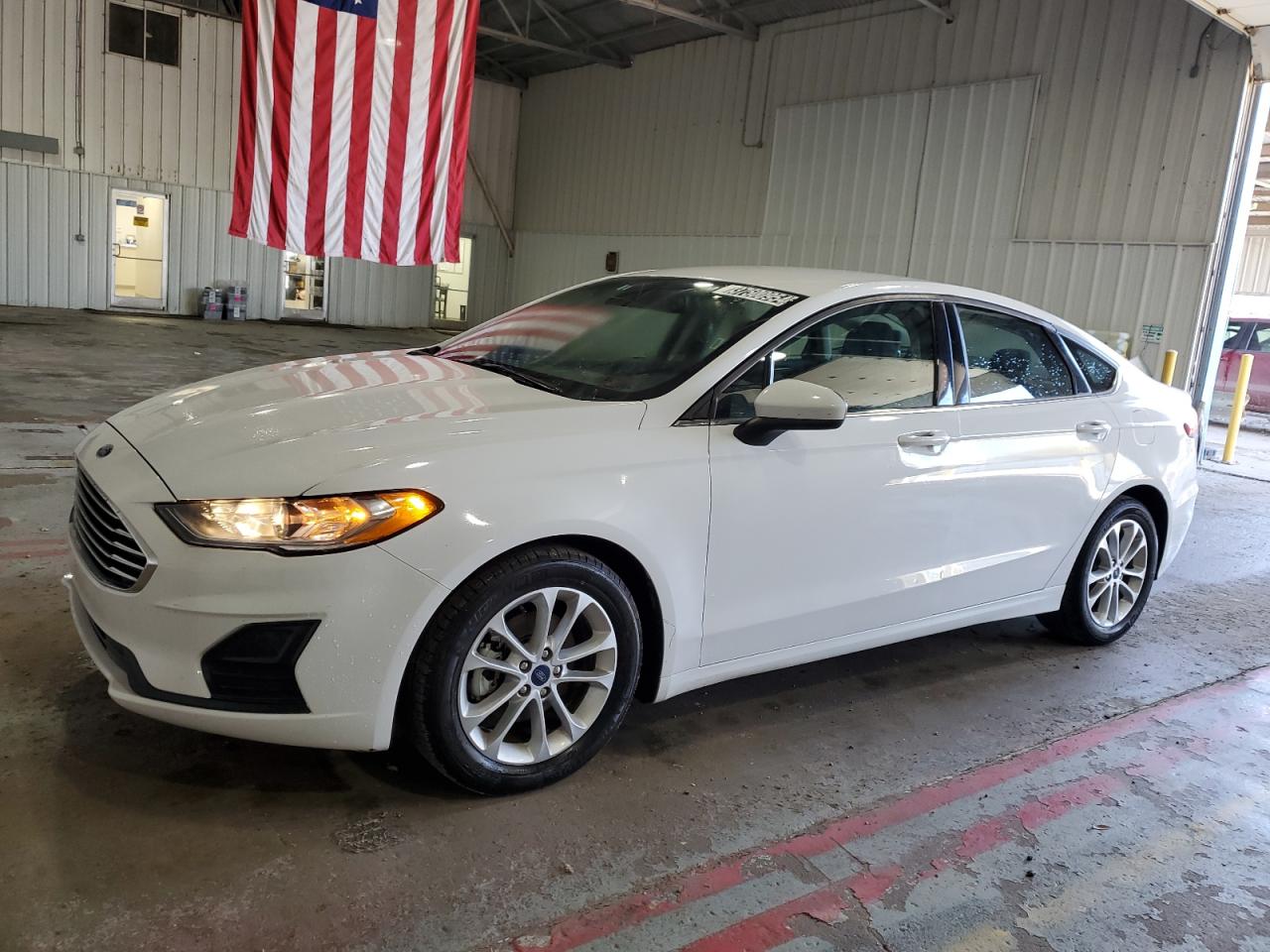 Obraz 1 z 2020 FORD FUSION SE 2020 z VIN 3FA6P0H7XLR209778