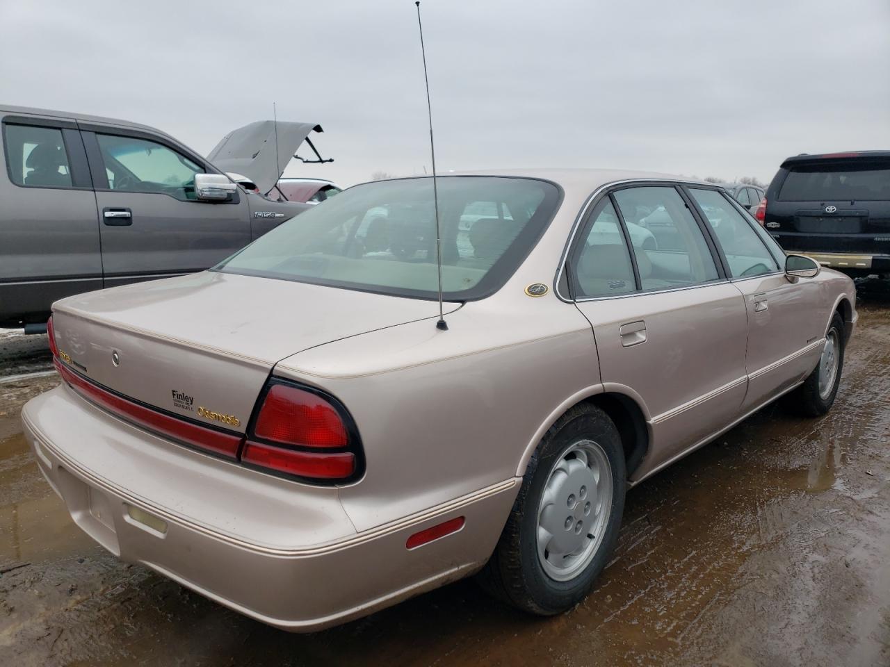 Image 3 of 1999 OLDSMOBILE 88 50TH ANNIVERSARY 1999 with VIN 1G3HC52K3X4814099