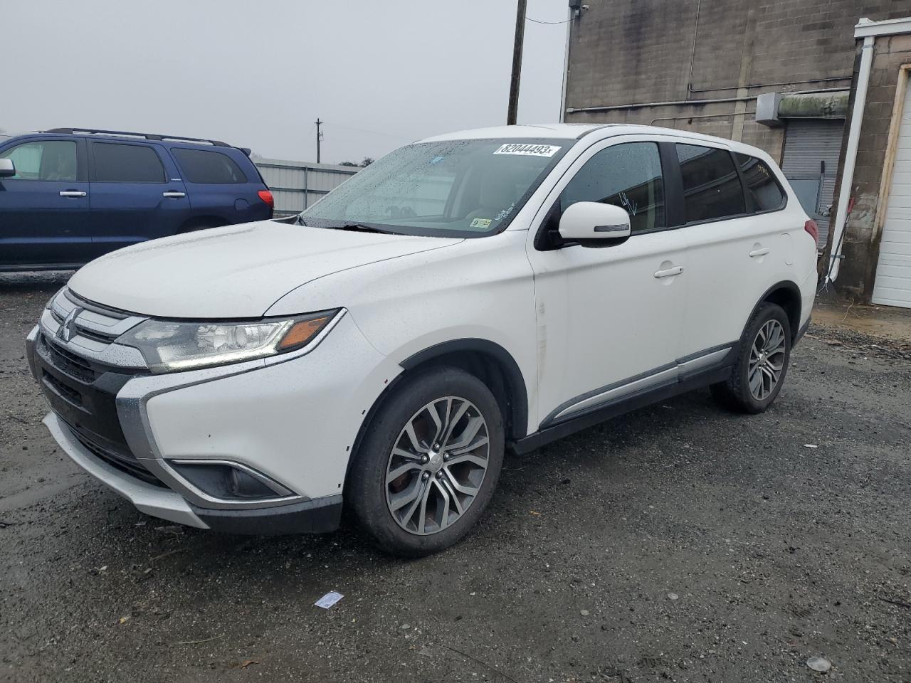 Obraz 1 z 2017 MITSUBISHI OUTLANDER SE 2017 z VIN JA4AZ3A36HZ002826