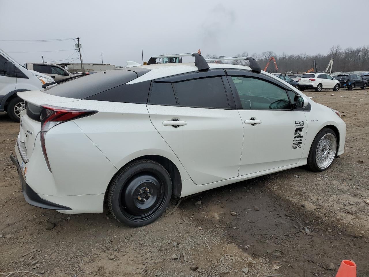 Obraz 3 z 2016 TOYOTA PRIUS  2016 z VIN JTDKARFUXG3510613