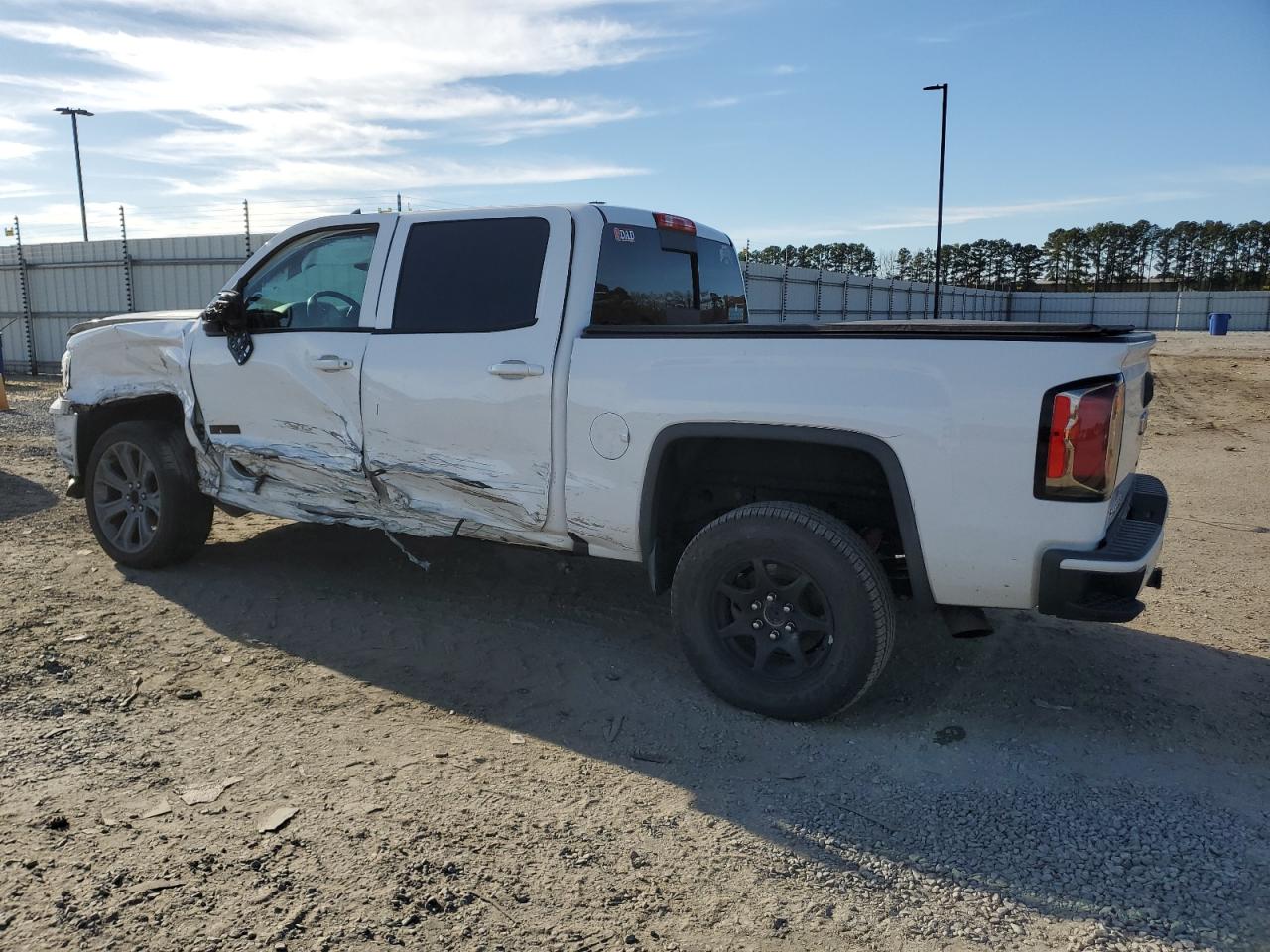 Image 2 of 2017 GMC SIERRA K1500 SLT 2017 with VIN 3GTU2NEC8HG245972