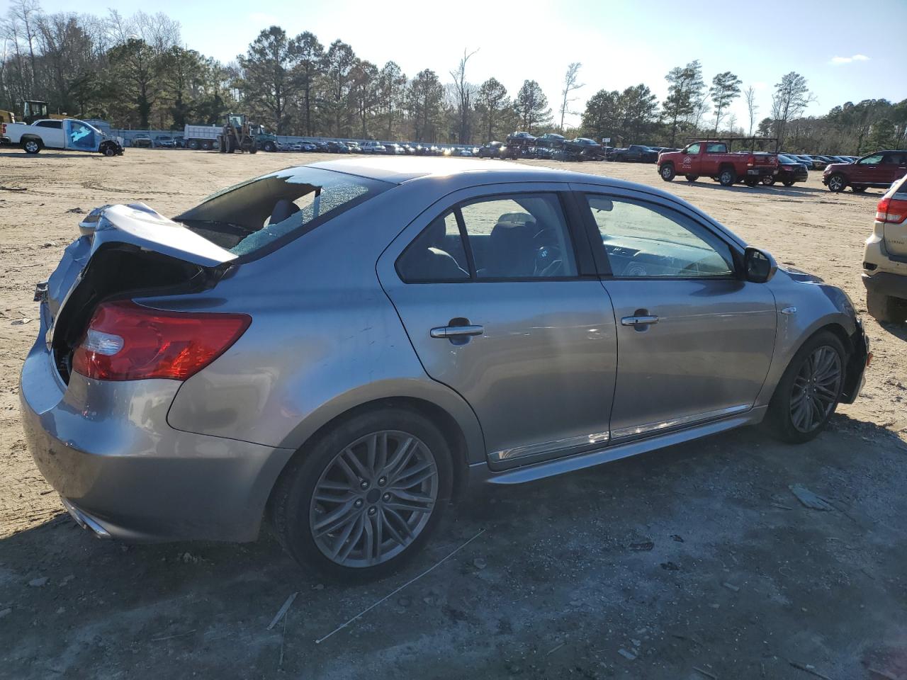 Image 3 of 2013 SUZUKI KIZASHI SPORT GTS 2013 with VIN JS2RF9A65D6100097
