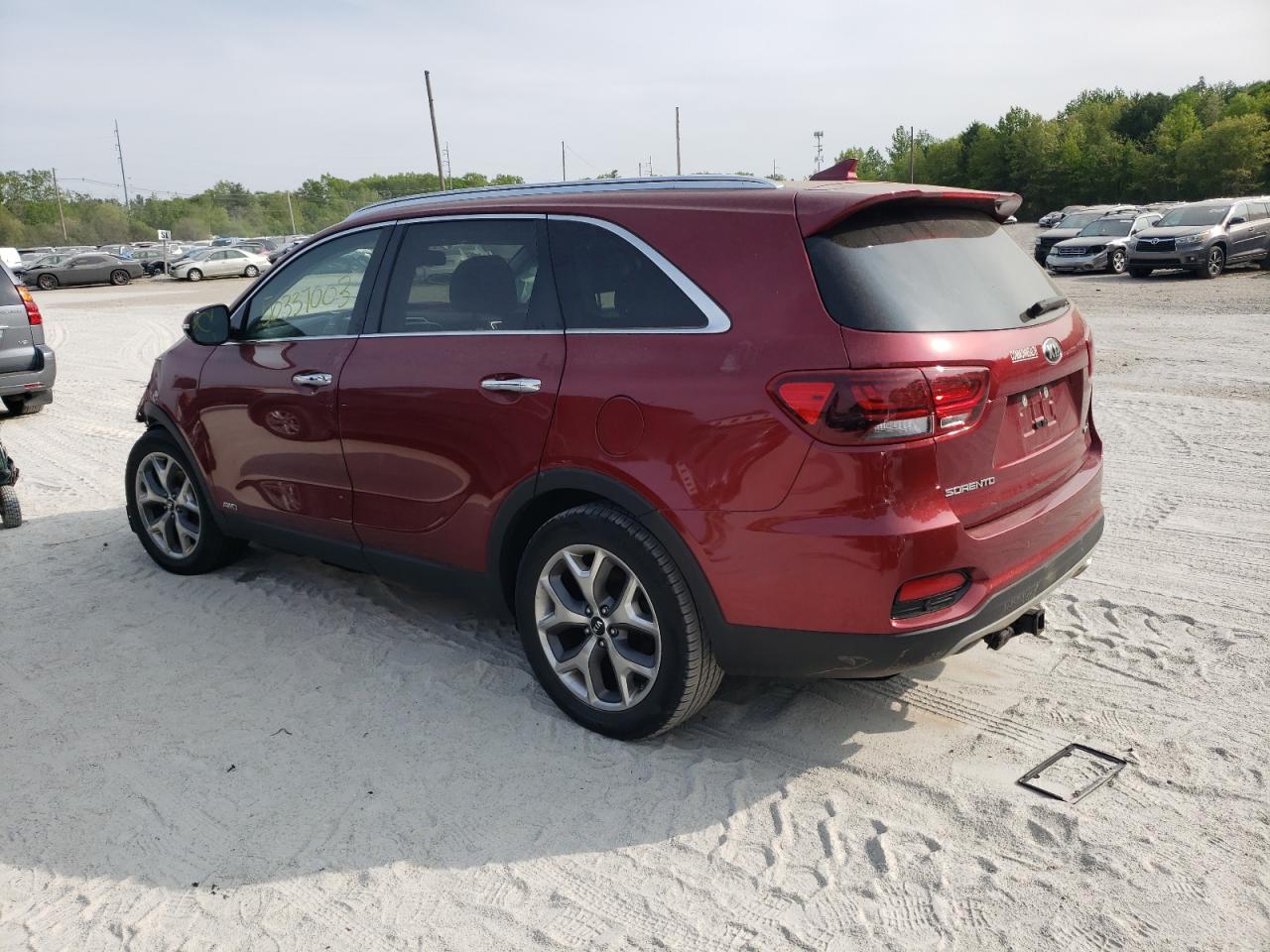 Image 2 of 2019 KIA SORENTO EX 2019 with VIN 5XYPHDA52KG599196
