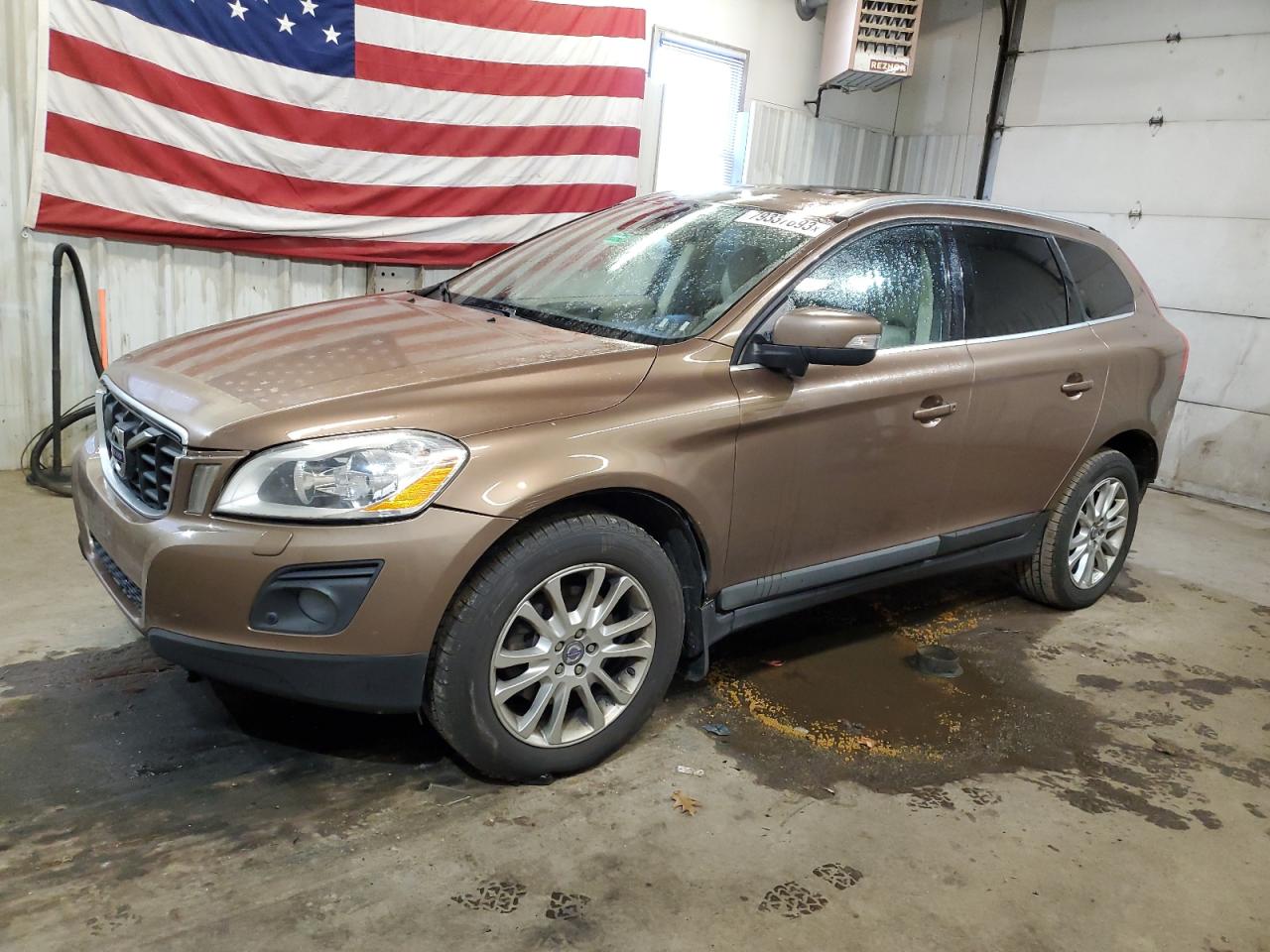 Obraz 1 z 2010 VOLVO XC60 T6 2010 z VIN YV4992DZ9A2050156