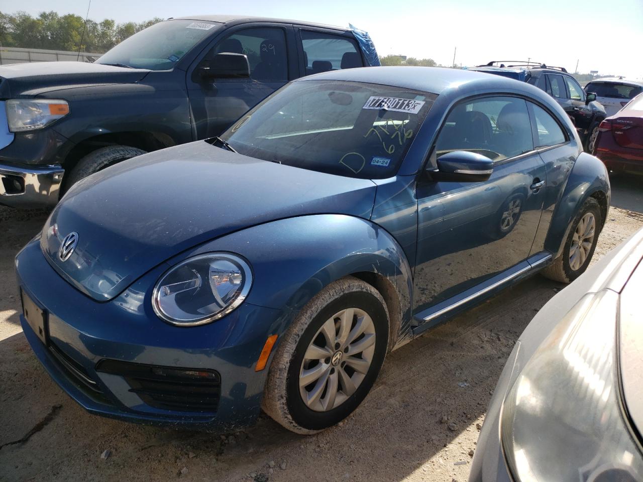 Image 1 of 2019 VOLKSWAGEN BEETLE S 2019 with VIN 3VWFD7AT3KM712676