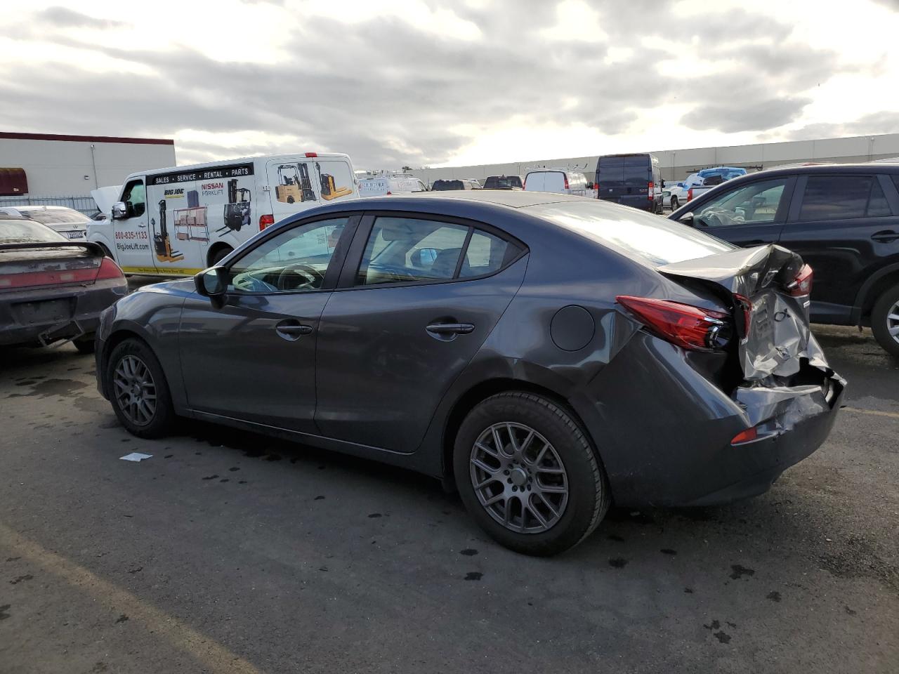 Image 2 of 2014 MAZDA 3 SPORT 2014 with VIN JM1BM1U70E1218242