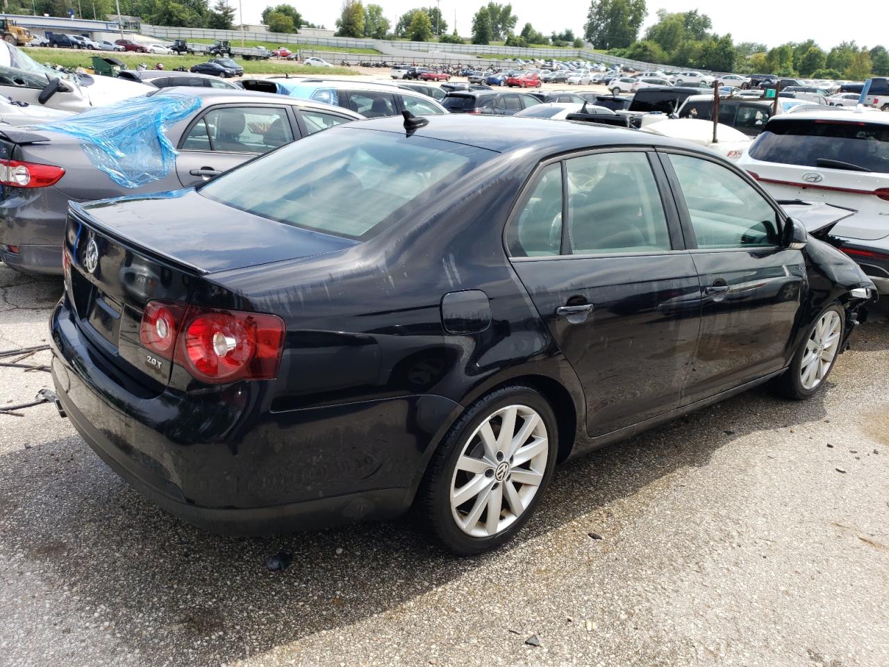 Obraz 3 z 2010 VOLKSWAGEN JETTA WOLFSBURG 2010 z VIN 3VWRJ7AJ8AM153676